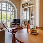 Apartamento Pombaline Building W/pool By Lovelystay
