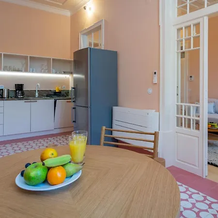 Apartman Pombaline Building W/pool By Lovelystay