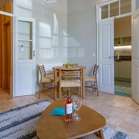 Apartment Pombaline Building W/pool By Lovelystay Vila Real de Santo Antonio