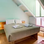 Pombaline Building W/pool By Lovelystay Apartamento