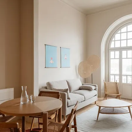 アパート Pombaline Building W/pool By Lovelystay *